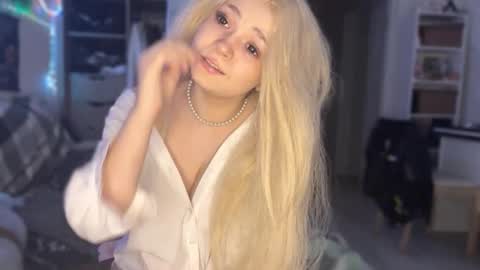 Snapshot of nikoli_naw chatting on 03-04-26, 07:53 nikoli_naw online show from 03-04-26, 07:53