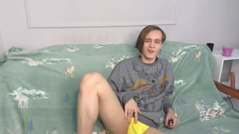 Snapshot of nikompell chatting on 01-07-25, 01:38 niko online show from 01-07-25, 01:38