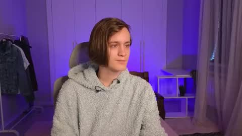 Snapshot of nikompell chatting on 02-28-25, 05:37 niko online show from 02-28-25, 05:37