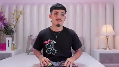 Niko Stone online show from 04-22-26, 04:48