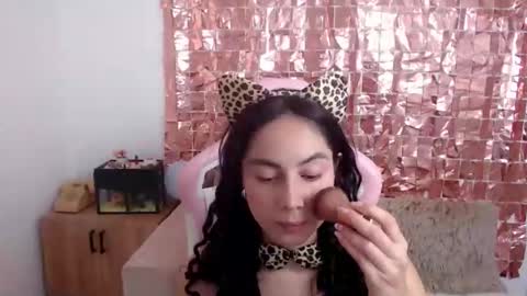 Snapshot of niky_blue chatting on 10-14-25, 11:22 niky_blue online show from 10-14-25, 11:22