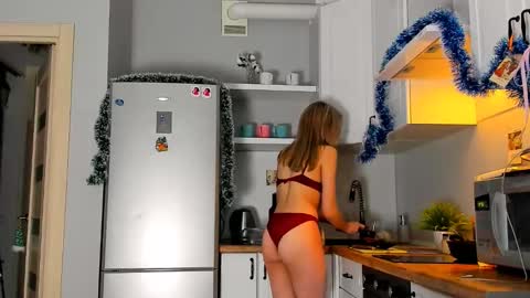 Veronica online show from 12-22-24, 07:52