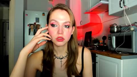 Veronica online show from 02-18-25, 03:21