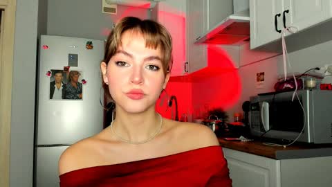 Veronica online show from 02-28-25, 10:41