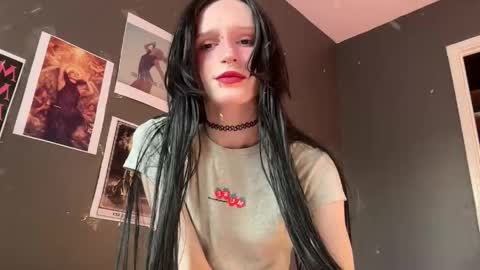 Snapshot of niky_long chatting on 04-13-26, 03:06 Niky online show from 04-13-26, 03:06