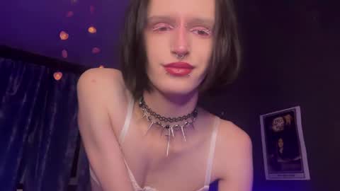 Snapshot of niky_long chatting on 05-08-26, 12:05 Niky online show from 05-08-26, 12:05