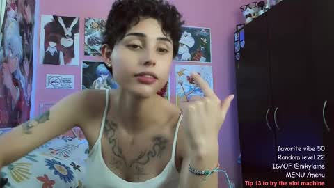 Snapshot of nikylaine chatting on 02-28-25, 12:42 Nikylaine online show from 02-28-25, 12:42