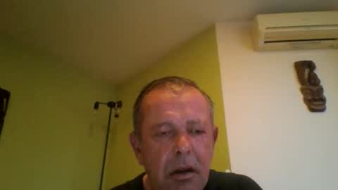 Snapshot of nikyo419 chatting on 04-01-26, 04:35 nikyo419 online show from 04-01-26, 04:35