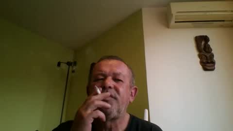 Snapshot of nikyo419 chatting on 04-04-26, 05:27 nikyo419 online show from 04-04-26, 05:27