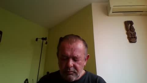 Snapshot of nikyo419 chatting on 04-11-26, 05:56 nikyo419 online show from 04-11-26, 05:56