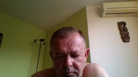 Snapshot of nikyo419 chatting on 04-17-26, 05:32 nikyo419 online show from 04-17-26, 05:32