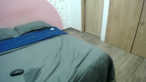 nila online show from 04-08-26, 12:10