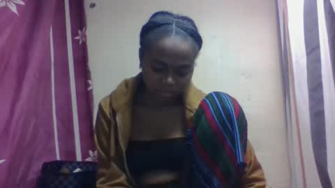 nilah online show from 09-18-25, 05:42