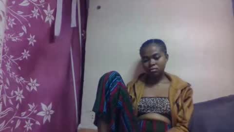 nilah online show from 10-13-25, 12:05