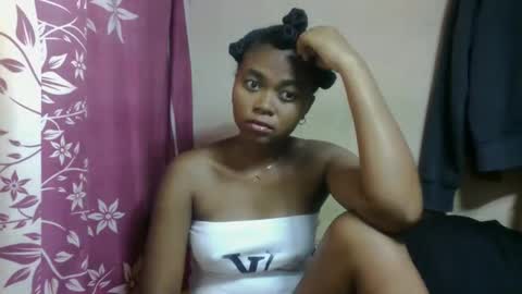 nilah online show from 03-14-26, 05:02