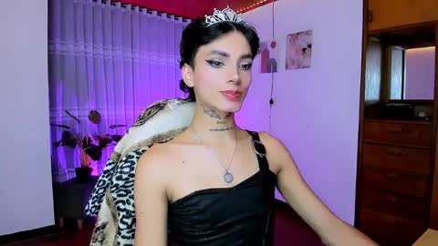 Snapshot of nilam217 chatting on 05-15-26, 04:30 Nilam online show from 05-15-26, 04:30