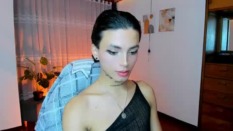 Snapshot of nilam217 chatting on 06-03-26, 11:32 Nilam online show from 06-03-26, 11:32