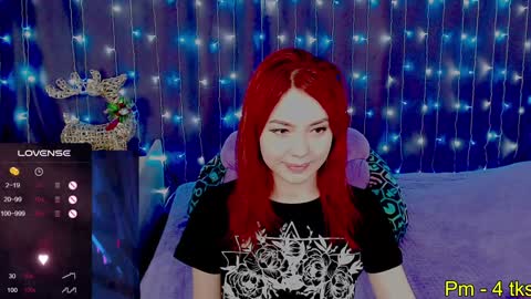 Snapshot of nimfeya chatting on 12-31-24, 01:30 Nimfeya online show from 12-31-24, 01:30