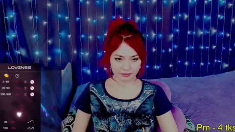 Snapshot of nimfeya chatting on 01-15-25, 10:38 Nimfeya online show from 01-15-25, 10:38