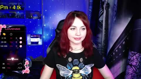 Snapshot of nimfeya chatting on 02-12-25, 10:59 Nimfeya online show from 02-12-25, 10:59