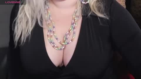 Snapshot of nimphoteasex chatting on 06-26-26, 07:57 Blonde Nimpho online show from 06-26-26, 07:57