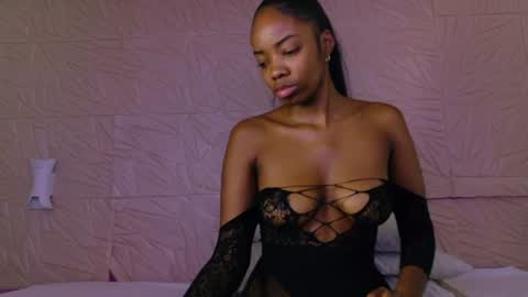 nina_bae_ online show from 07-11-26, 08:44