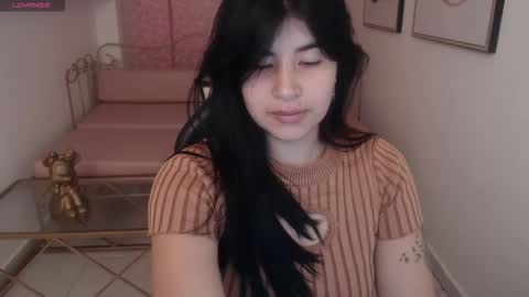 Snapshot of nina_harpper_ chatting on 02-14-26, 01:19 Nina online show from 02-14-26, 01:19