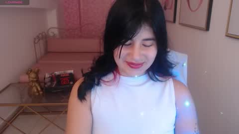 Snapshot of nina_harpper_ chatting on 02-17-26, 12:45 Nina online show from 02-17-26, 12:45