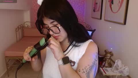 Nina online show from 03-28-26, 01:43