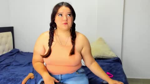 nina_martinez1 online show from 09-27-25, 01:27