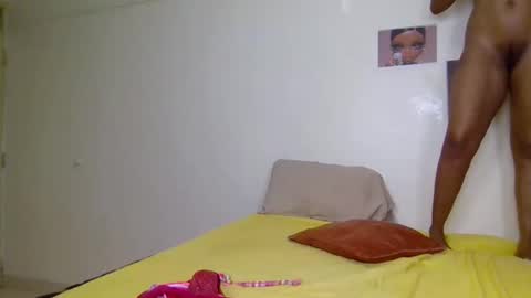 Snapshot of nina_ray1 chatting on 09-20-25, 01:01 Nina online show from 09-20-25, 01:01