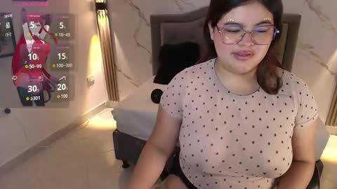  N I N A online show from 10-12-25, 12:37