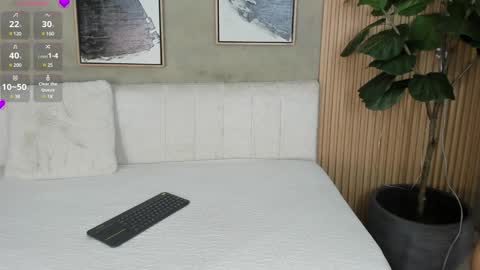 NINA online show from 12-26-24, 11:43