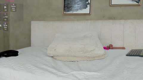 NINA online show from 01-07-25, 03:33