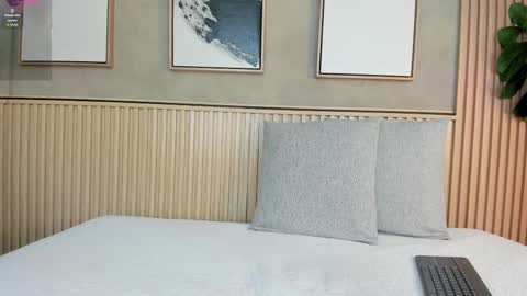 NINA online show from 09-14-25, 12:26