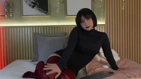 NINA online show from 04-16-26, 12:17