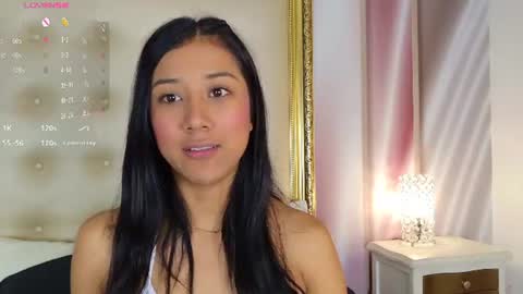 NINA BRAVU online show from 07-11-26, 01:25
