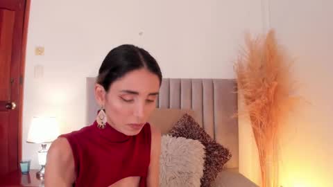 Nina online show from 02-25-25, 06:09