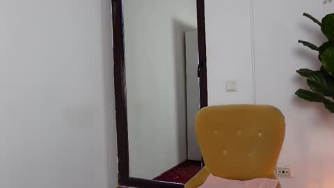 NinaCrystal online show from 11-04-25, 10:25