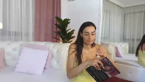 NinaCrystal online show from 07-21-26, 08:05