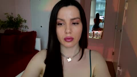 Snapshot of ninaoneil chatting on 01-24-25, 12:09 NinaOneil online show from 01-24-25, 12:09