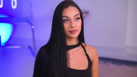 Snapshot of ninasolenne chatting on 12-15-25, 08:24 Ninna online show from 12-15-25, 08:24