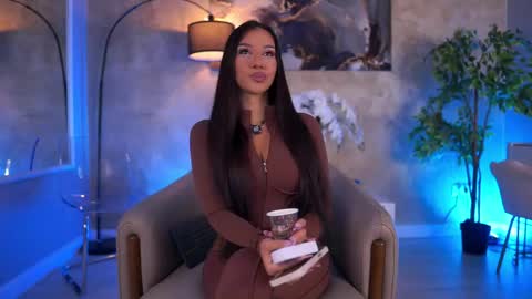 Ninna online show from 05-18-26, 08:53