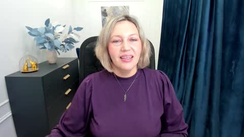 ninastarle online show from 10-11-25, 04:44