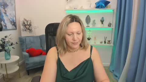Snapshot of ninastarle chatting on 04-23-26, 05:08 ninastarle online show from 04-23-26, 05:08