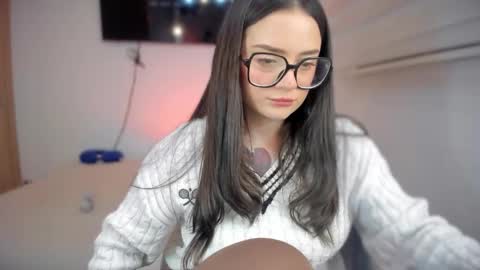 Snapshot of ninavolkov chatting on 03-03-26, 11:43 ninavolkov online show from 03-03-26, 11:43