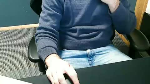 Snapshot of nineinches2222 chatting on 12-09-24, 09:49 Nineinches online show from 12-09-24, 09:49