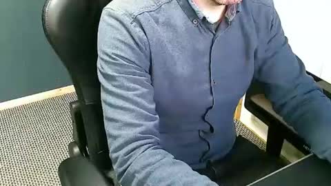 Snapshot of nineinches2222 chatting on 02-17-25, 09:24 Nineinches online show from 02-17-25, 09:24