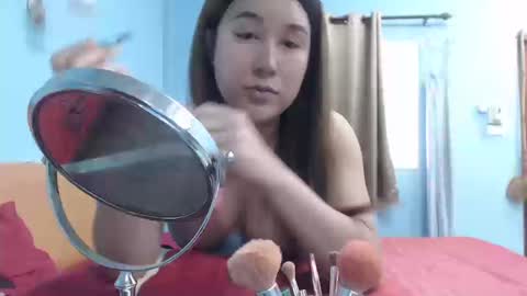 ninew online show from 12-18-25, 01:33