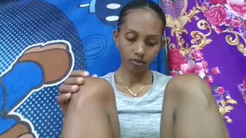 Snapshot of ninie246746 chatting on 06-06-26, 06:29 ninie246746 online show from 06-06-26, 06:29
